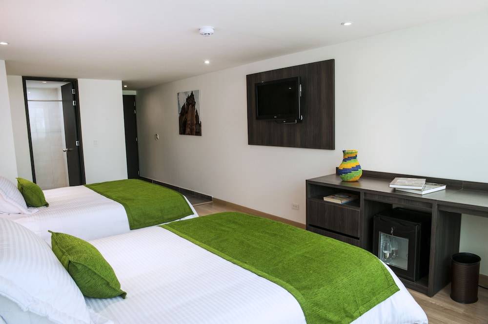 Deluxe Double or Twin Room photo 2