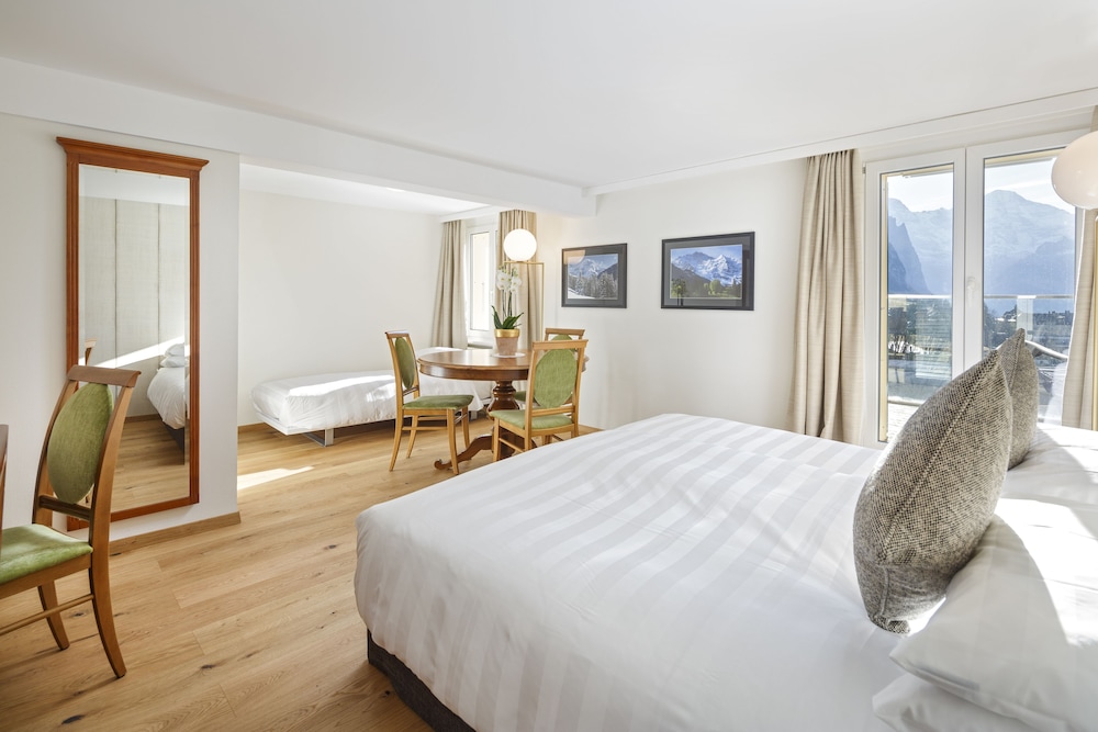 Deluxe Family Room, Balcony, Mountain View (Jungfrau) - Photo 2