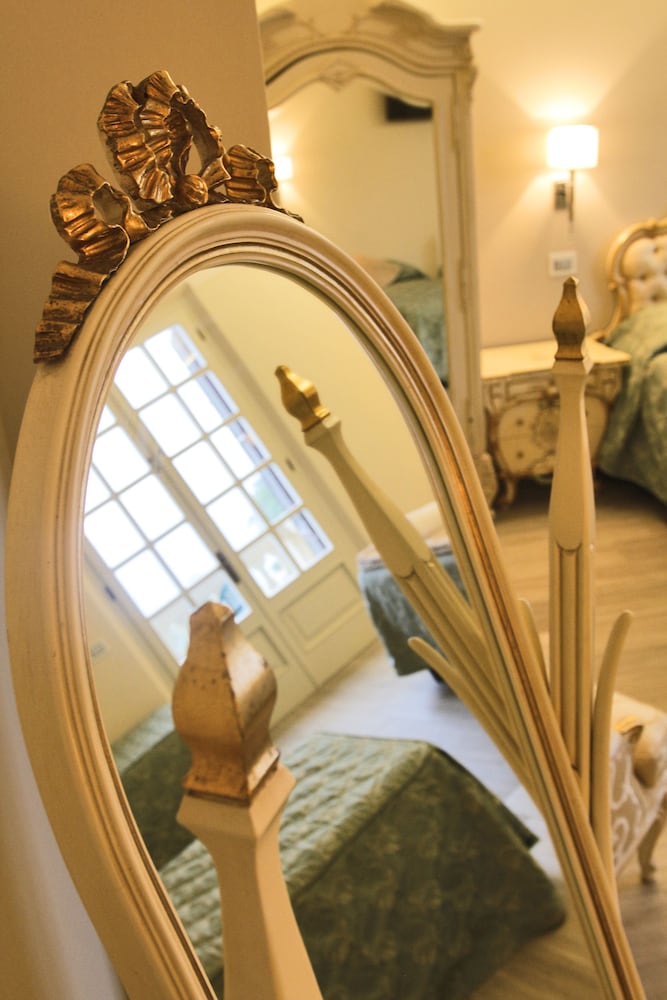 Classic Triple Room, Terrace, Partial Sea View photo 2