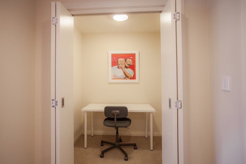 Basic Apartment (Room 101) photo 3