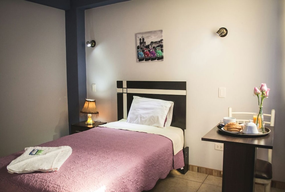 Single Room photo 2