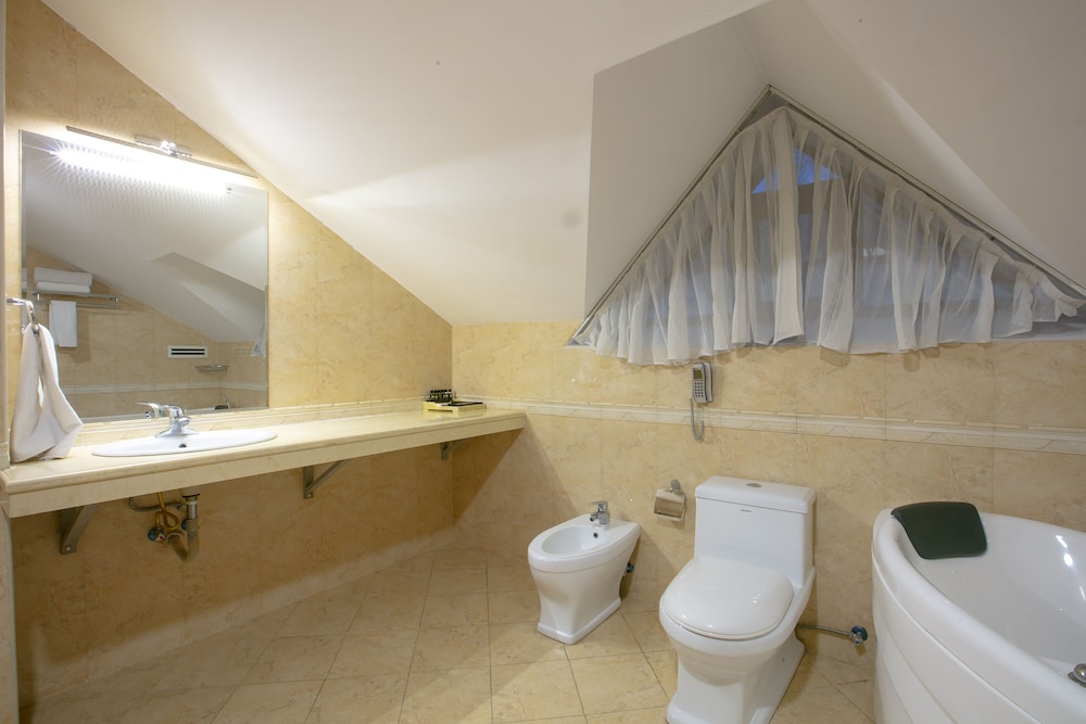 Executive Suite photo 3