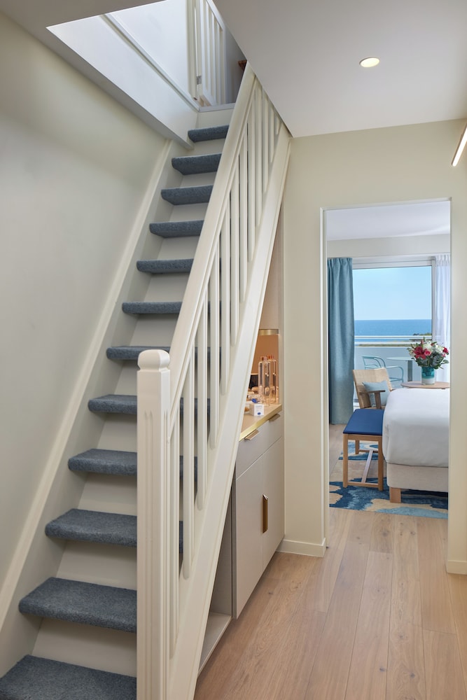 Family Room, Sea View