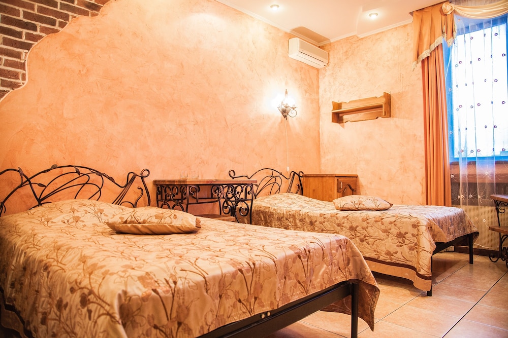 Standard Double or Twin Room photo 3