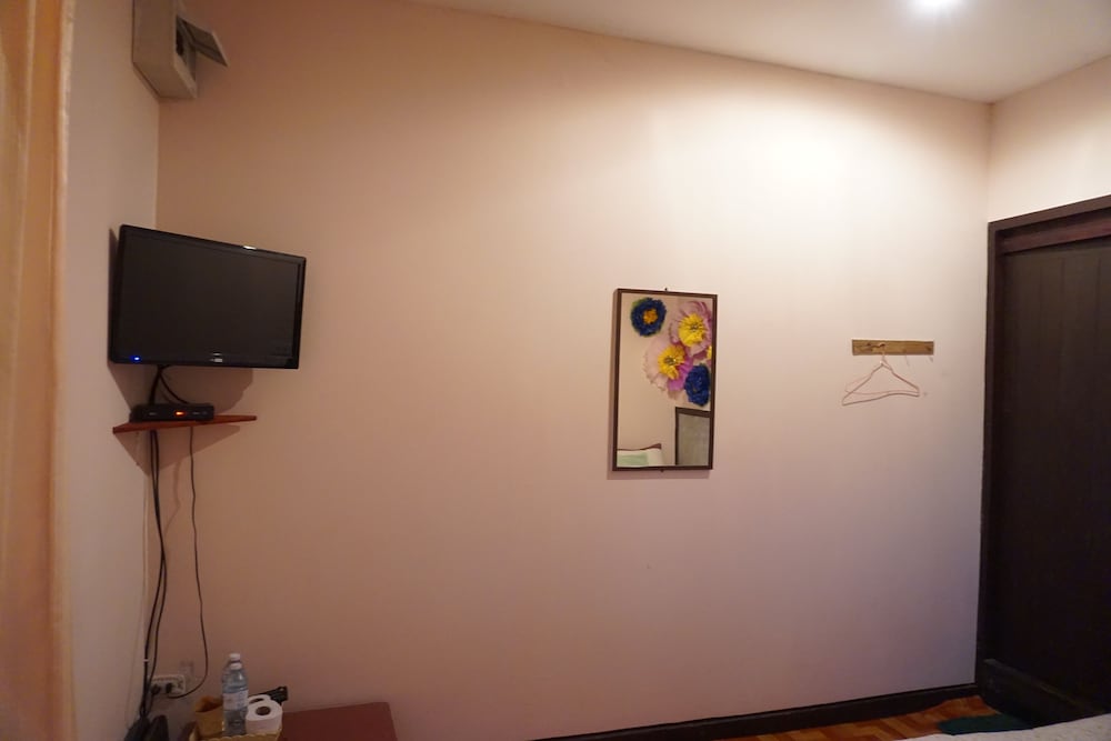 Standard Double Room - Upstairs photo 3