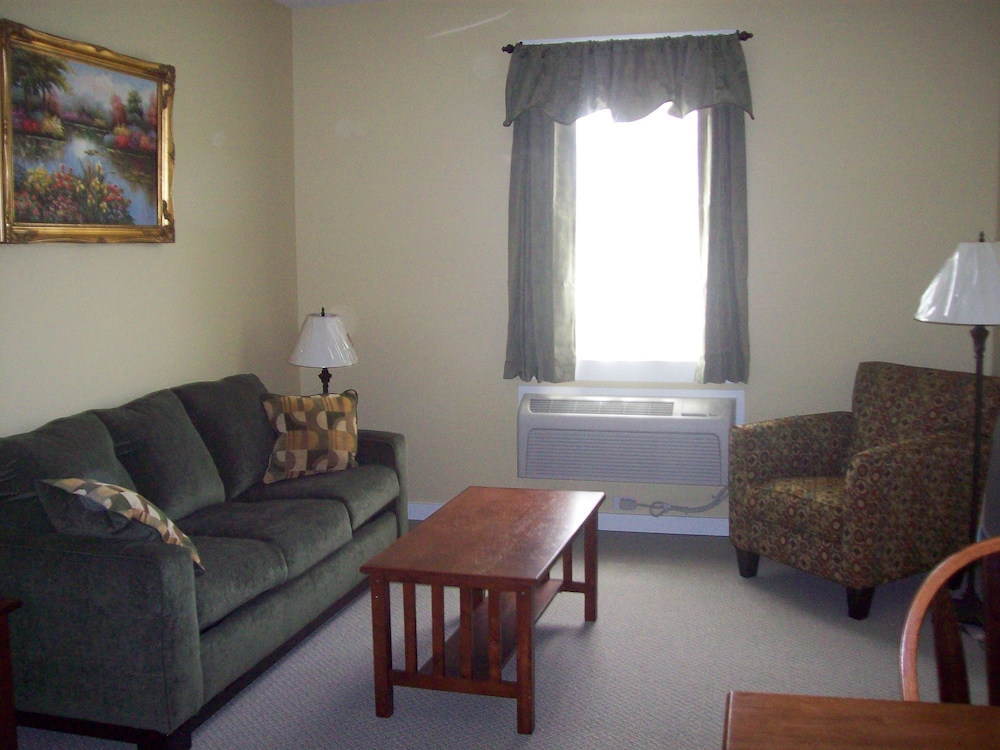 Suite, 1 King Bed with Sofa bed, Non Smoking photo 1
