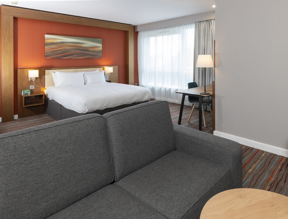 Premium Room, 1 Double Bed with Sofa bed - Photo 5