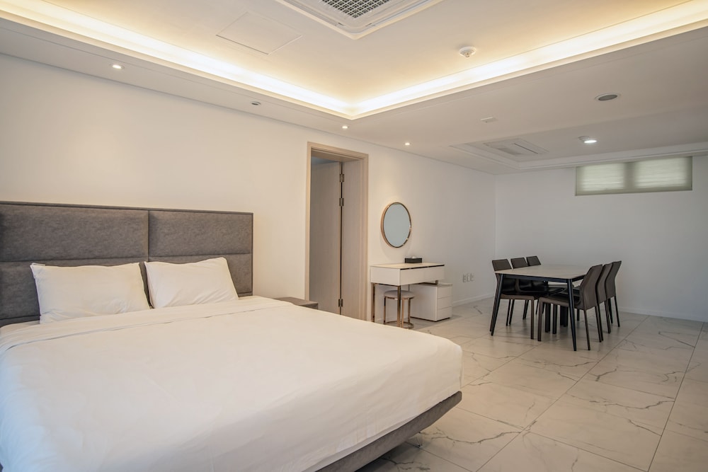 Family Suite photo 3