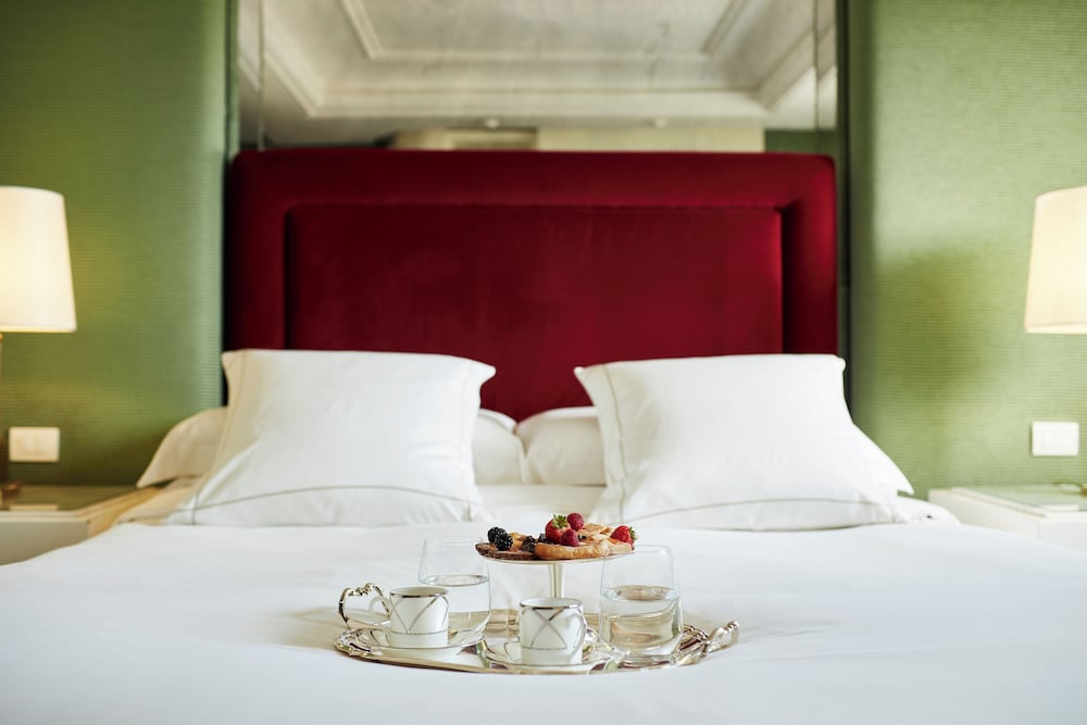Panoramic Suite, Terrace, Park View