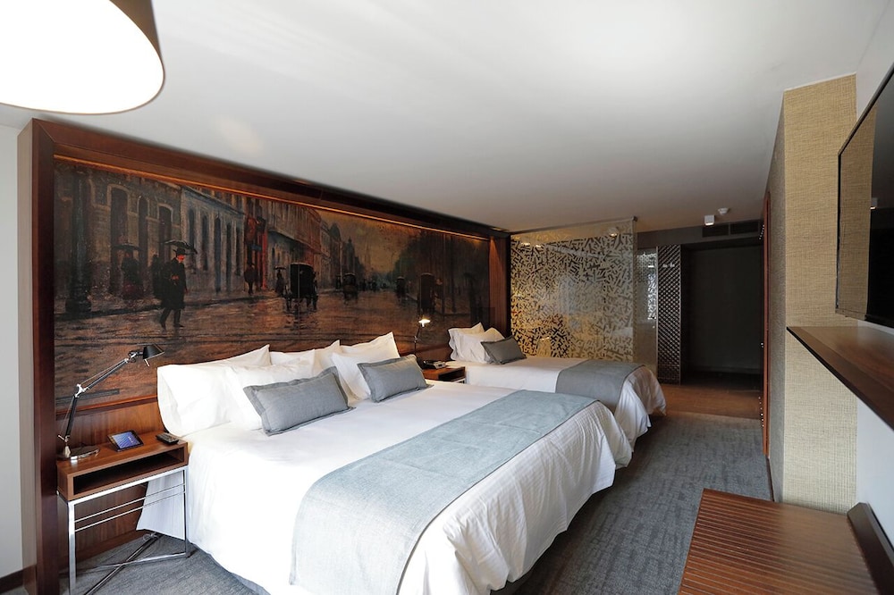 Superior Double Room (with Extra Bed)