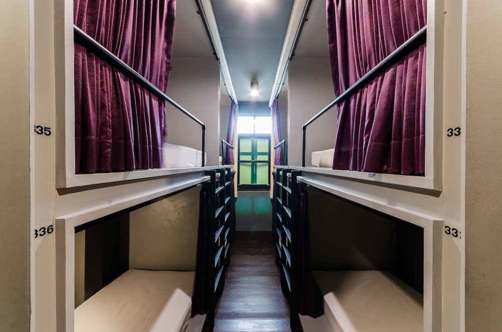 Deluxe Shared Dormitory, Mixed Dorm, Shared Bathroom (8 Beds) photo 1