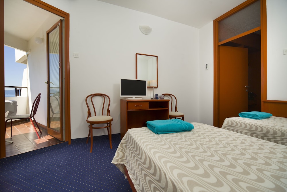 Comfort Double Room, Balcony photo 3