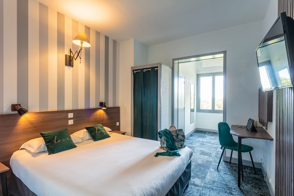 Comfort Double Room, 1 Queen Bed, Garden View photo 1