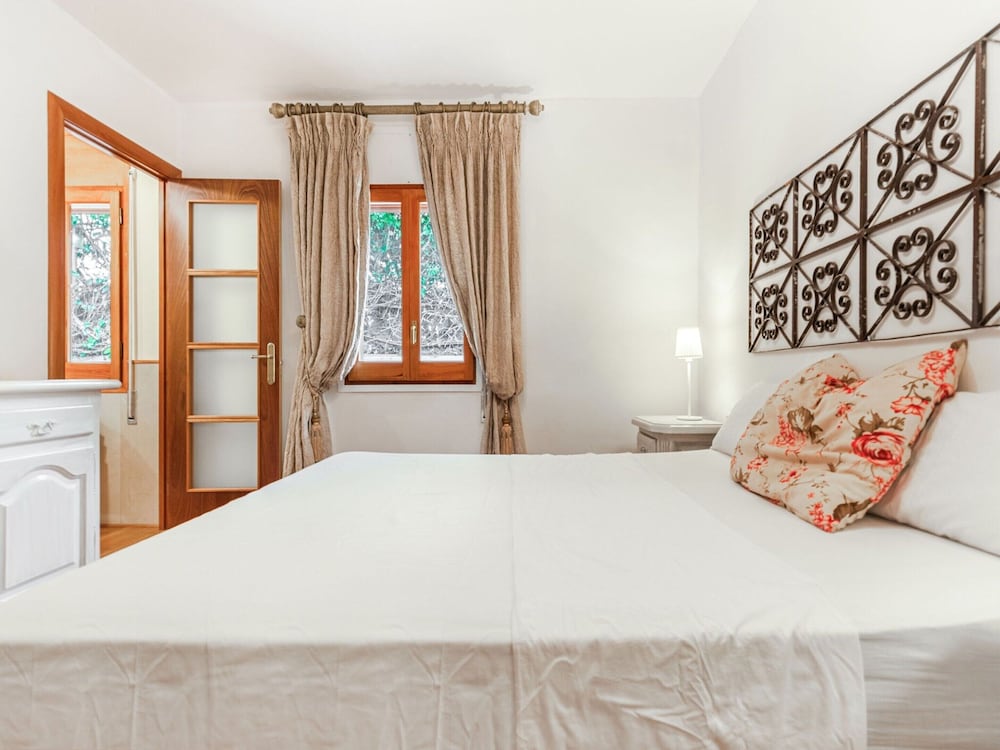 Villa photo 3
