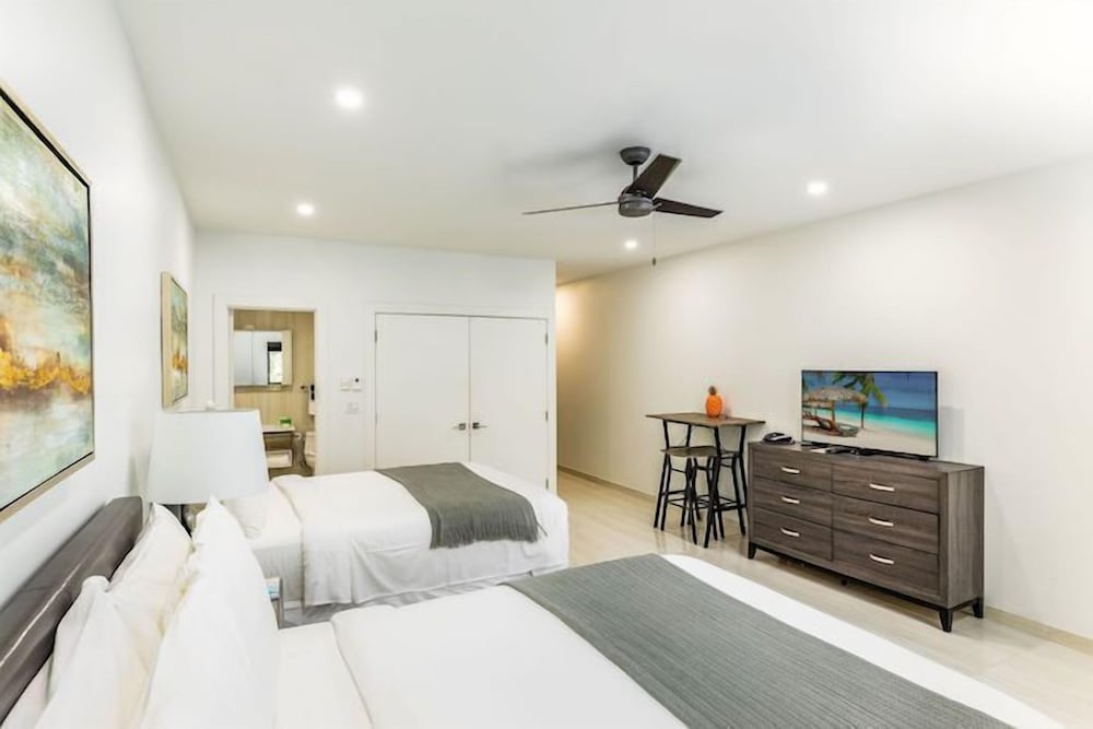 Deluxe Double Room, 2 Queen Beds