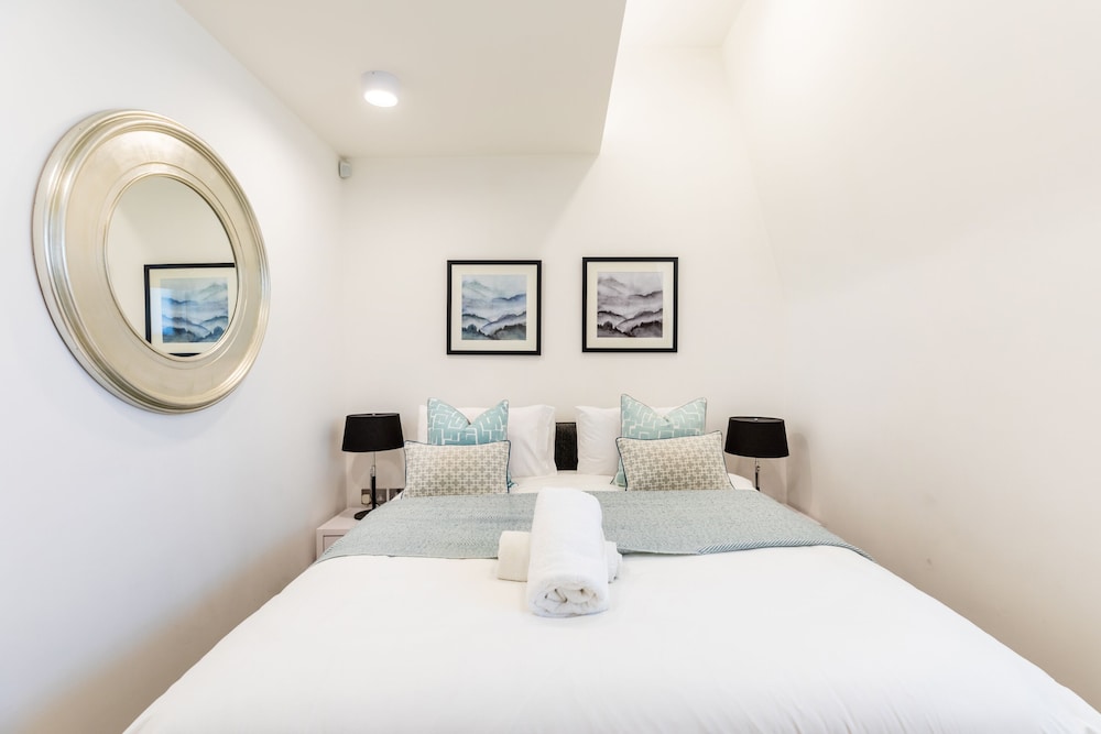 Luxury Apartment, Ensuite ( Two Bed  Rooms) photo 3