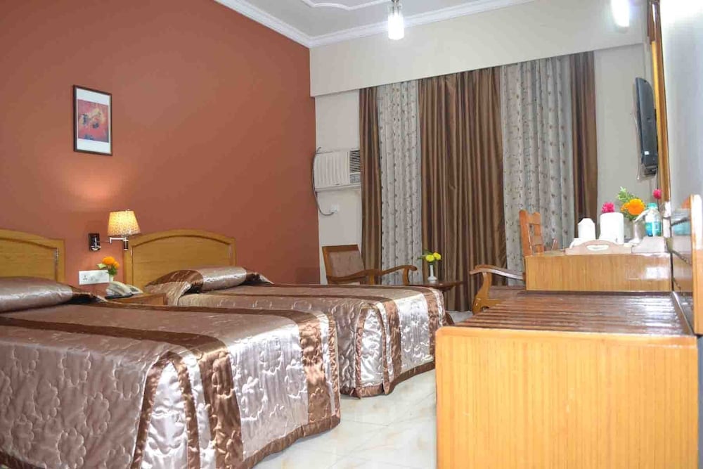 Deluxe Twin Room, 2 Twin Beds, Non Smoking, Garden View photo 3