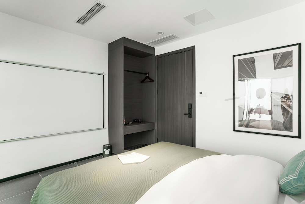 Basic Double Room, City View