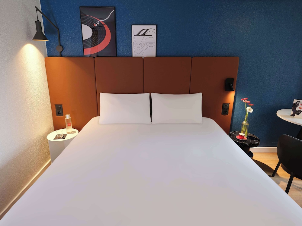 Standard Room, 1 Double Bed - Photo 4