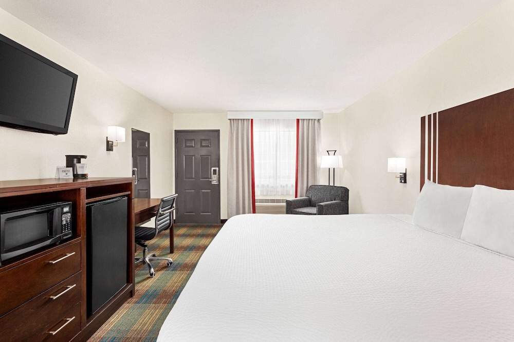 Deluxe Room, 1 King Bed