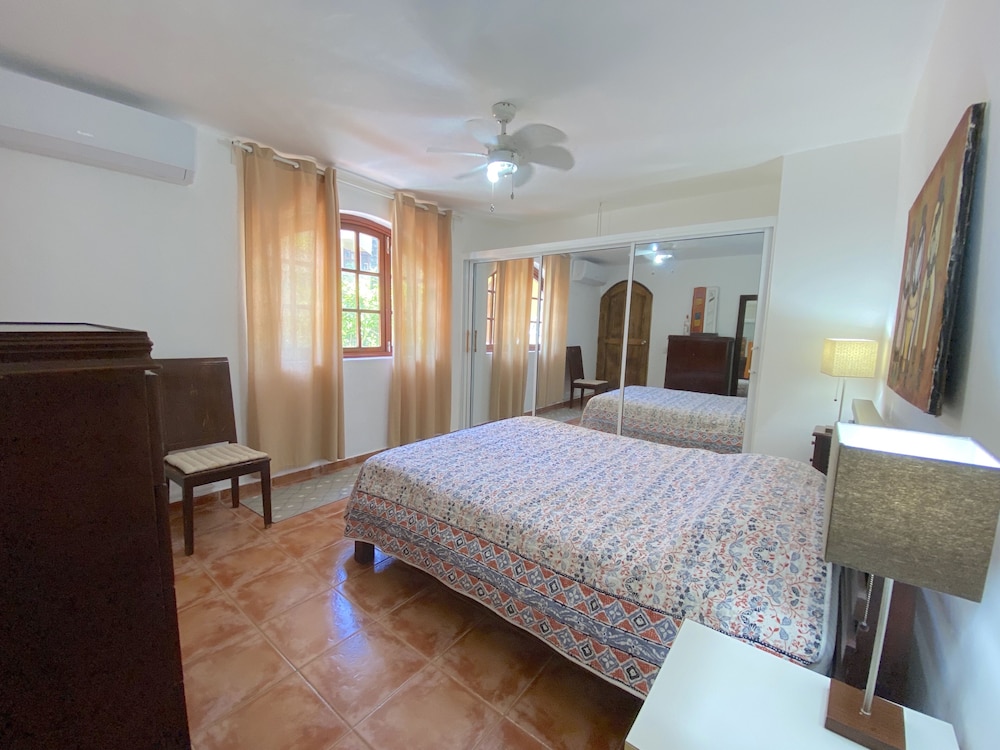 Deluxe Villa, 2 Bedrooms, Garden View, Poolside photo 3