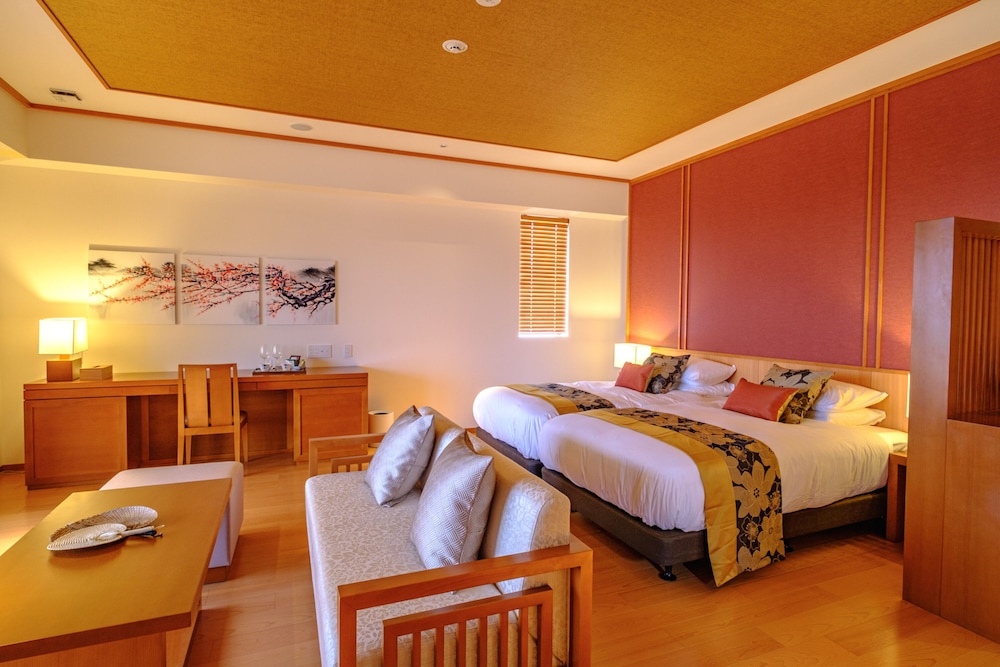 Premier Villa House - Photo 2