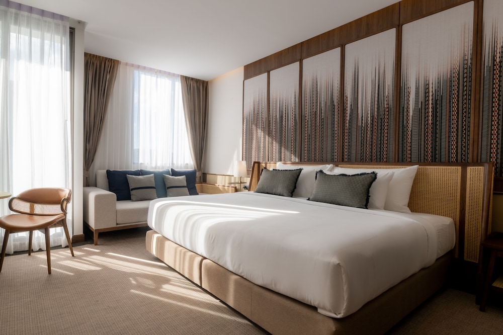 Deluxe Double or Twin Room - Photo 9