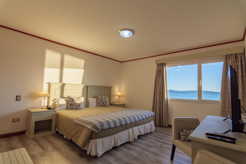 Suite, Lake View photo 1