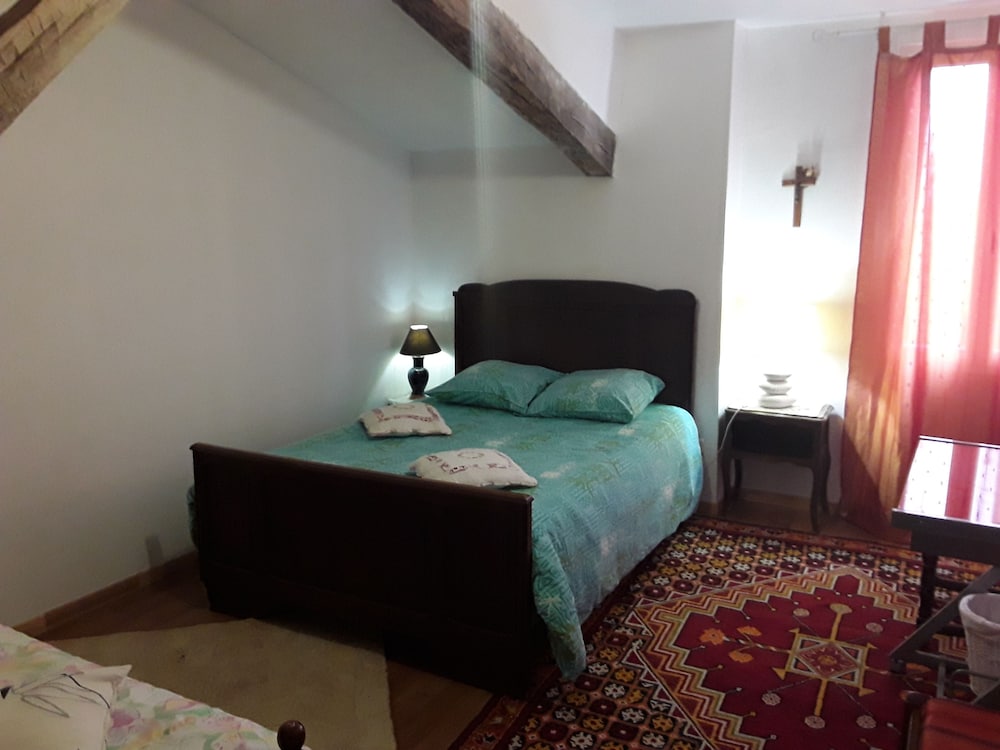 Double Room, Shared Bathroom photo 2