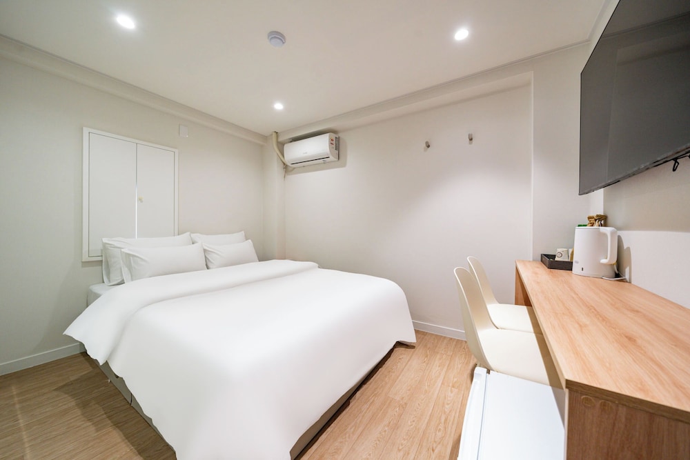 Walk-in Special (Randomly assigned, Parking not available)