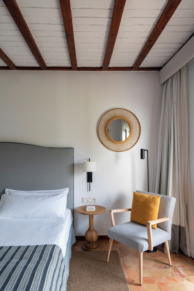 Standard Twin Room photo 2