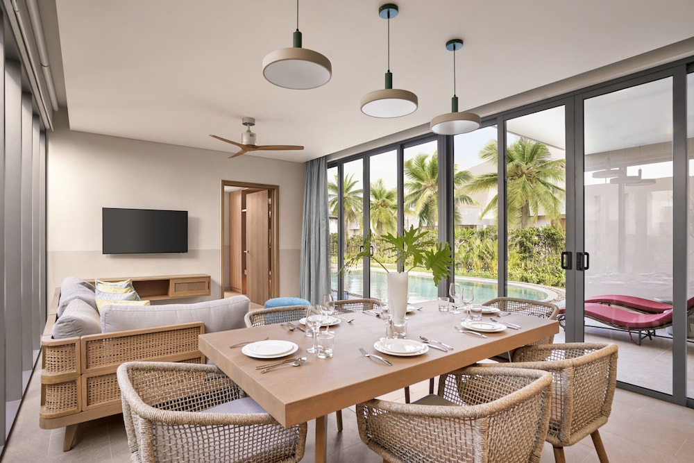 3 Bedroom Duplex Garden Pool Villa - Photo 9