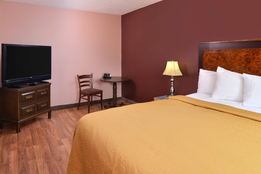Suite, 2 Queen Beds, Non Smoking - Photo 1