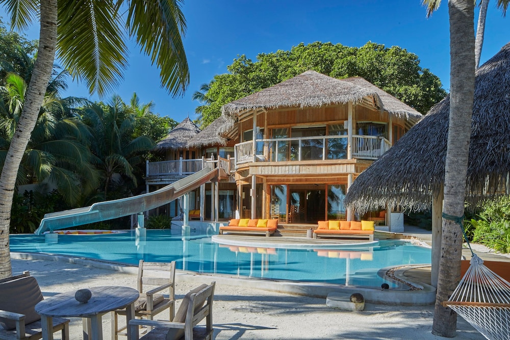 Villa, 4 Bedrooms (15, Residence)