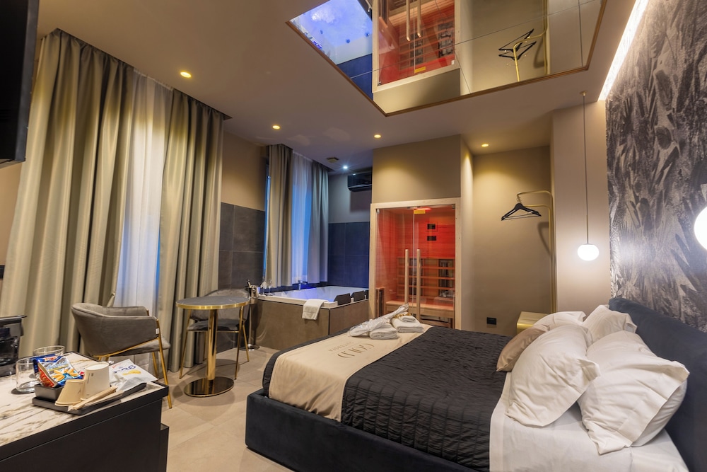 Deluxe Suite photo 3