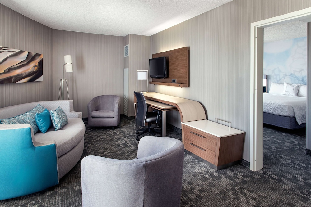 Superior Suite, 1 King Bed with Sofa bed (One Bedroom) photo 1