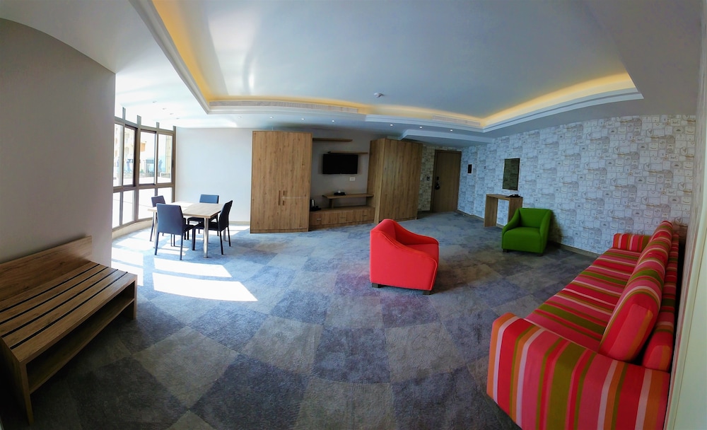 Presidential Suite, 1 Bedroom, Ocean View photo 2