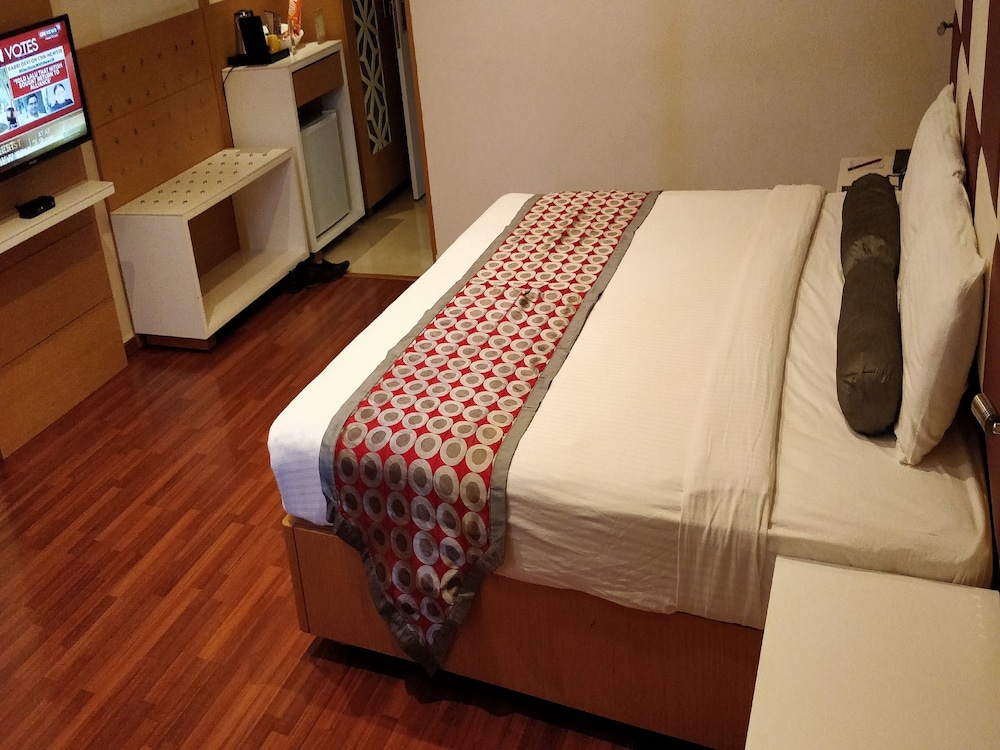 Luxury Double Room, Smoking, City View photo 2