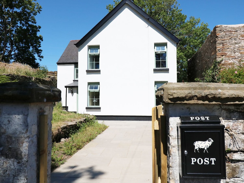 Cottage photo 1