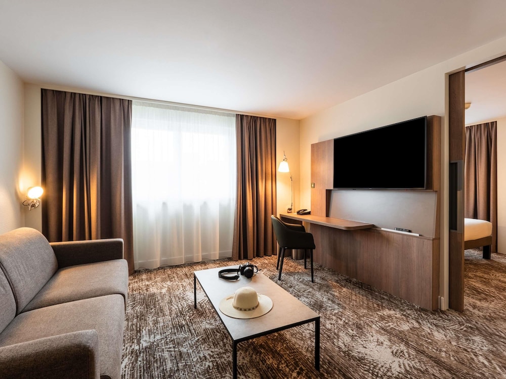 Suite, 1 King Bed