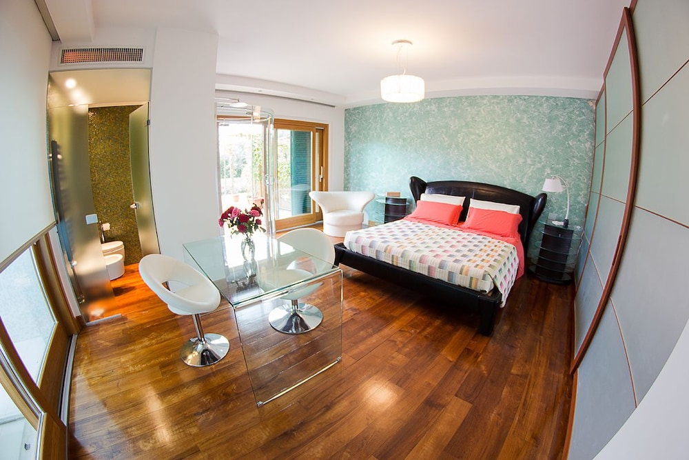 Deluxe Double Room photo 1