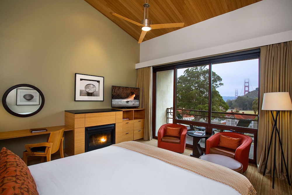 Stand Room, 1 King Bed (Contemporary ADA) - Photo 1