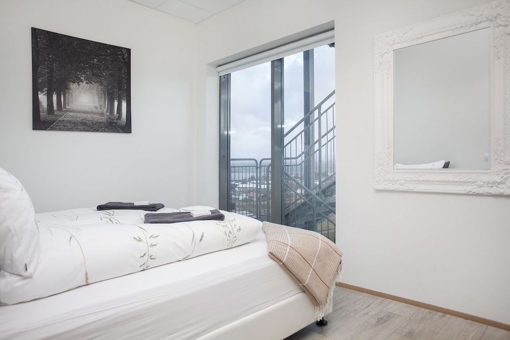 Blue Mountain Apartments- Family Studio photo 3