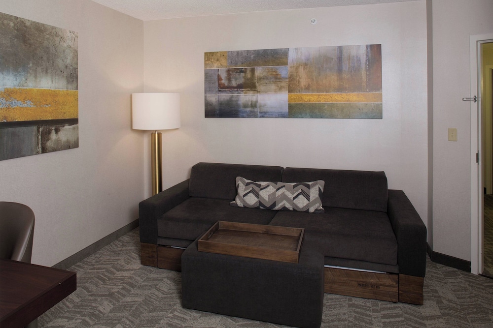 Suite, Multiple Beds - Photo 5