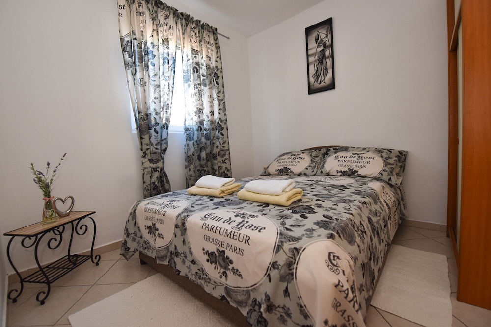 Apartment (Kety - cosy with balcony - A1(2+3))