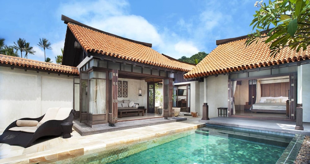 The Ocean Pool Villa - Photo 2