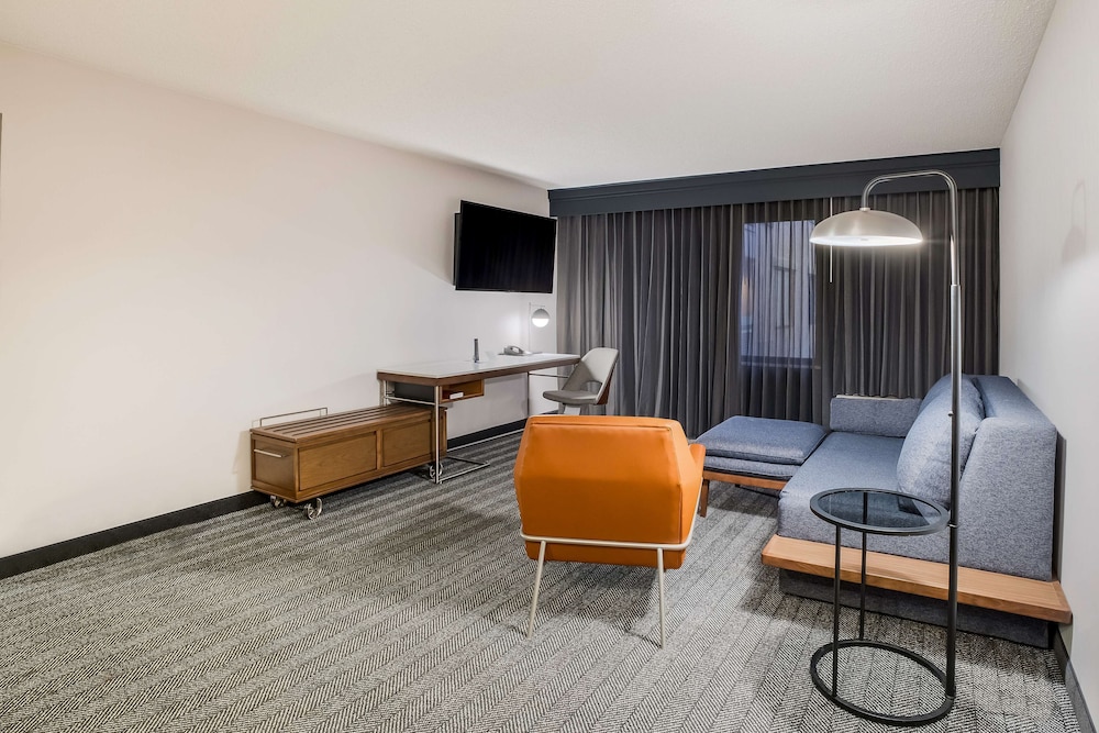 Suite, 1 King Bed with Sofa bed (One Bedroom)