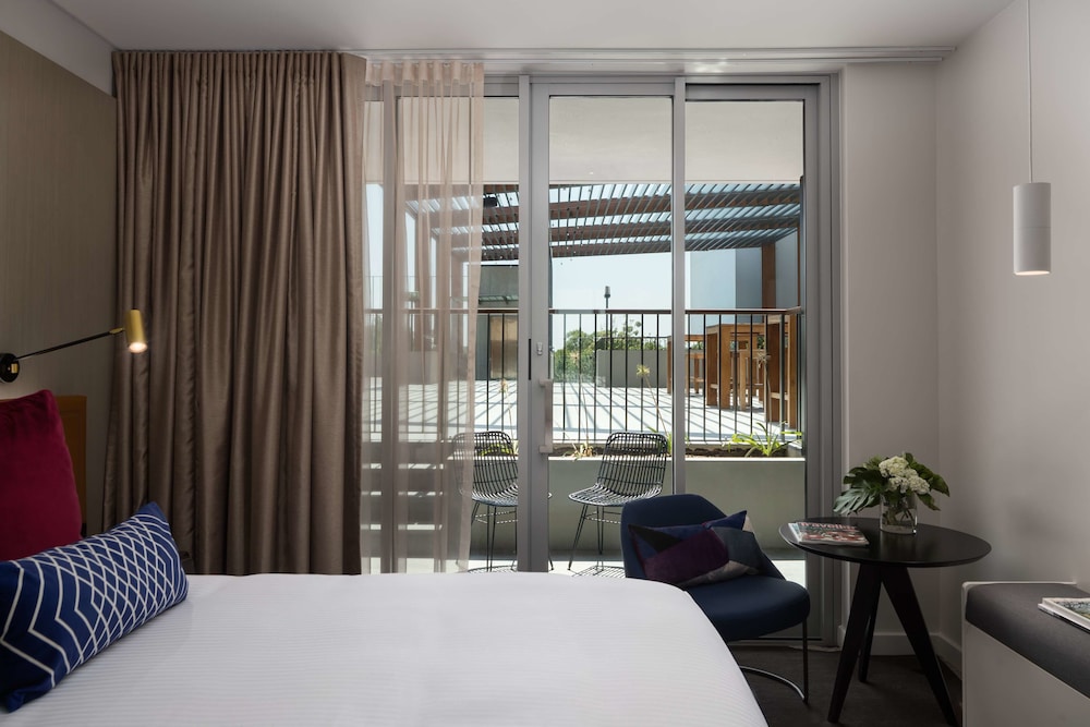 Courtyard Balcony Room - Photo 2