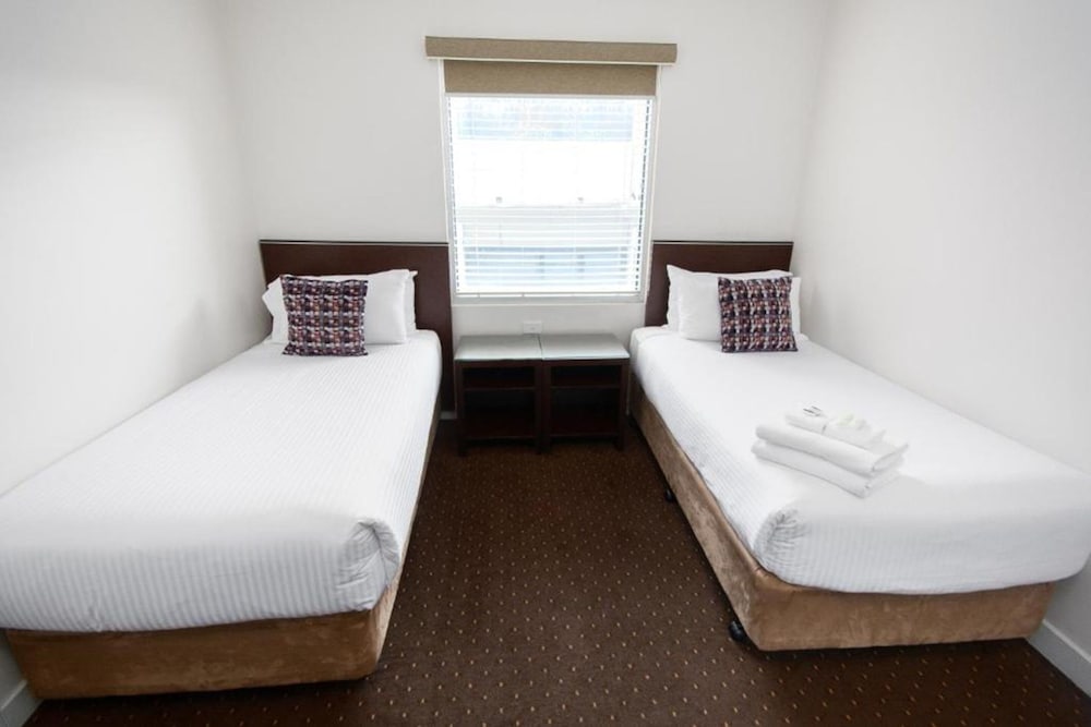 Two Bedroom Family Suite - Photo 2
