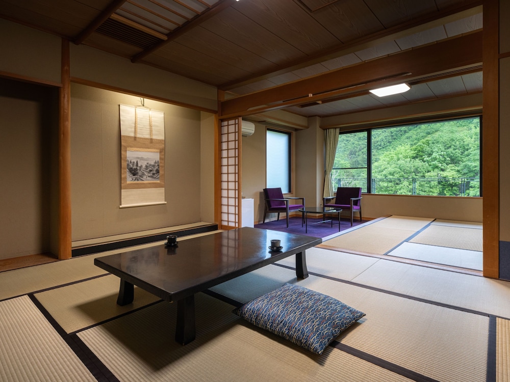 Japanese Style Room 10+6 Jo Non Smoking photo 1